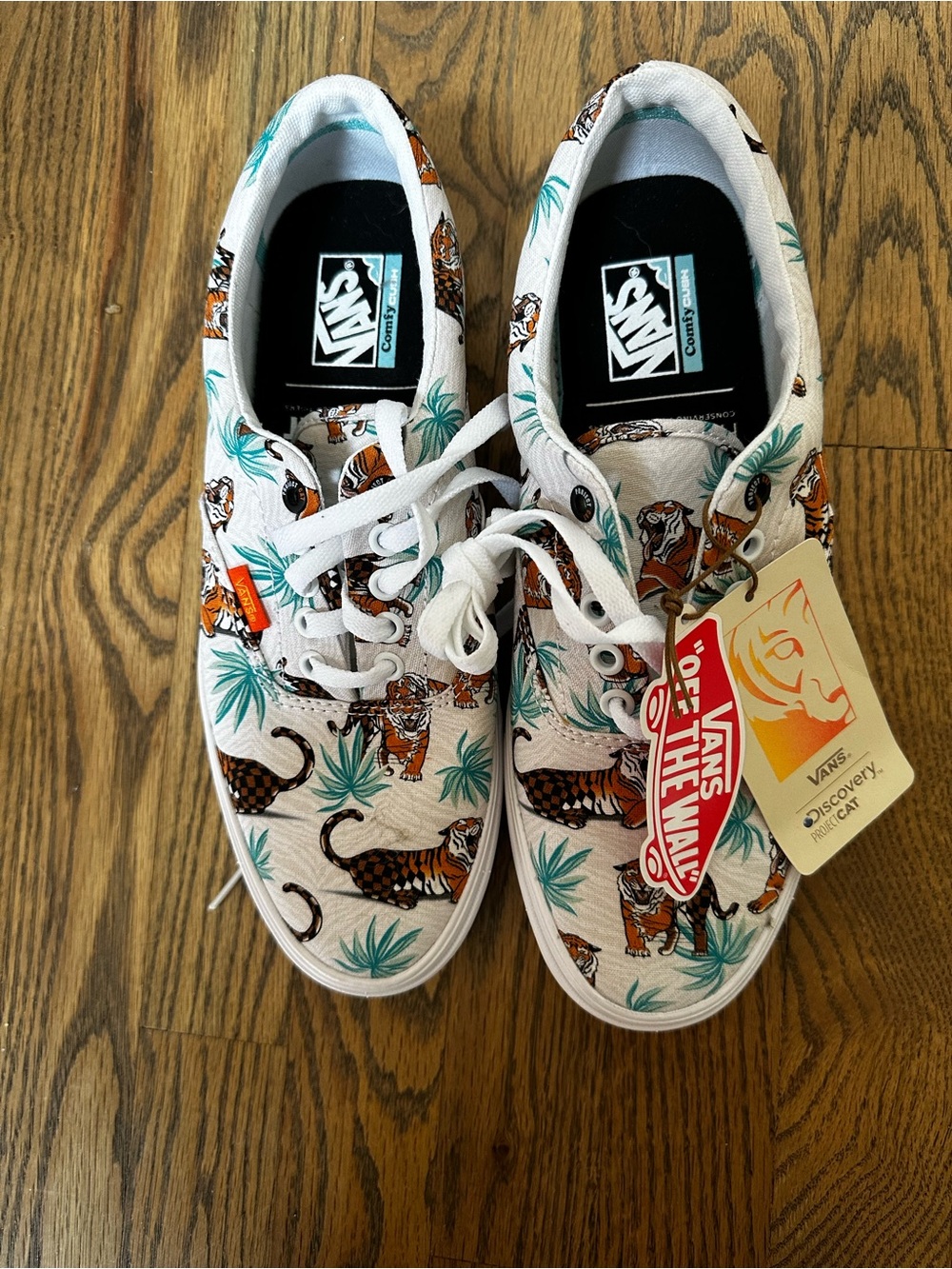 Vans tiger Low-Top lace Sneakers - White with Orange Tiger Print and Teal Leaves